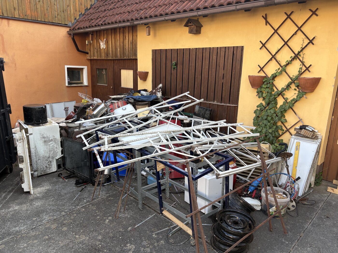 Entruempelung hof metallschrott bamberg – Firma Welz Haus und Wohnungsauflösung in Bamberg und der Umgebung 